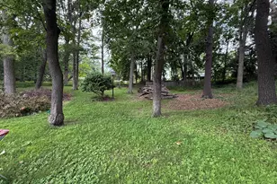 2313 Deckner Ave, Green Bay, WI 54302 - Photo 6