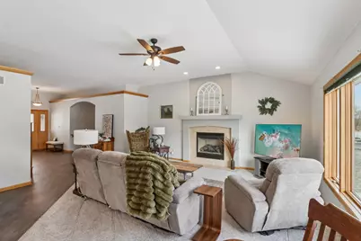 638  Windsor Ter, Jefferson, WI 53549 - Photo 16