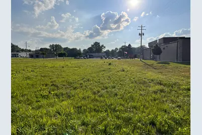 260  Highland Dr, Fredonia, WI 53021 - Photo 4