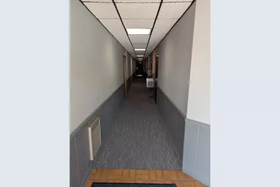 10701 W Lincoln Ave #A, West Allis, WI 53227 - Photo 6