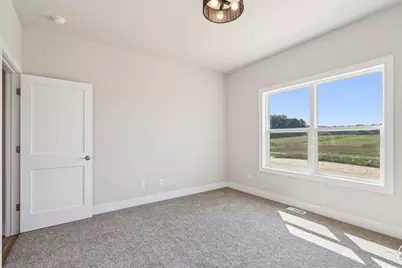 322  Kiddle Ln, Racine, WI 53182 - Photo 34