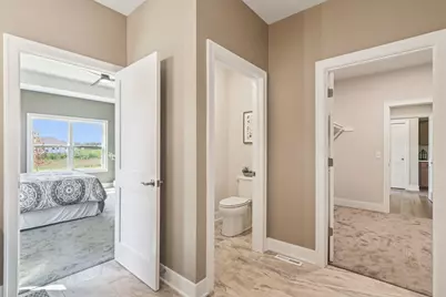 322  Kiddle Ln, Racine, WI 53182 - Photo 40