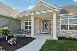 322 Kiddle Ln, Racine, WI 53182 - Photo 6