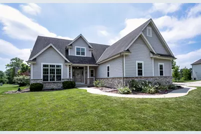 9729 W Prairie Grass Way, Franklin, WI 53132 - Photo 1