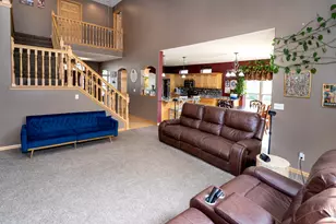 9729 W Prairie Grass Way, Franklin, WI 53132 - Photo 16