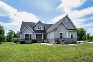 9729 W Prairie Grass Way, Franklin, WI 53132 - Photo 76