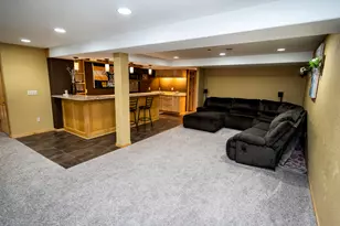 9729 W Prairie Grass Way, Franklin, WI 53132 - Photo 56