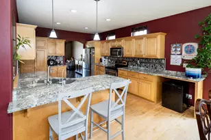 9729 W Prairie Grass Way, Franklin, WI 53132 - Photo 22