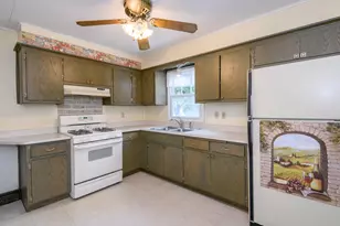 8220 W Keefe Ave, Milwaukee, WI 53222 - Photo 20