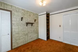 8220 W Keefe Ave, Milwaukee, WI 53222 - Photo 18