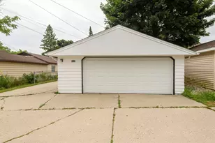 8220 W Keefe Ave, Milwaukee, WI 53222 - Photo 6