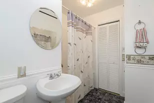 8220 W Keefe Ave, Milwaukee, WI 53222 - Photo 14