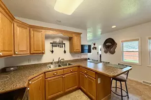 307 Main St, Caledonia, MN 55921 - Photo 18