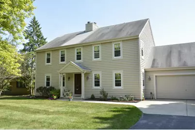 7825 W Puetz Rd, Franklin, WI 53132 - Photo 1