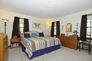 7825 W Puetz Rd, Franklin, WI 53132 - Photo 20