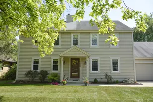 7825 W Puetz Rd, Franklin, WI 53132 - Photo 2