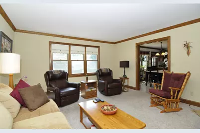 7825 W Puetz Rd, Franklin, WI 53132 - Photo 4
