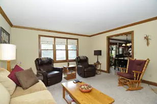 7825 W Puetz Rd, Franklin, WI 53132 - Photo 4