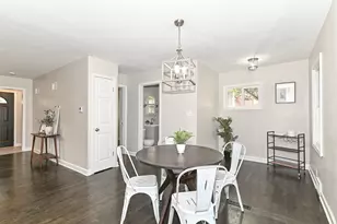 7702 W Keefe Ave, Milwaukee, WI 53222 - Photo 10