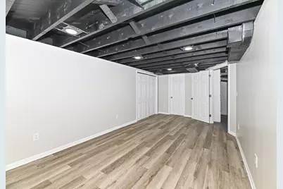 7702 W Keefe Ave, Milwaukee, WI 53222 - Photo 26