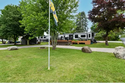 W4945  County Road Es - #157, Sugar Creek, WI 53121 - Photo 16