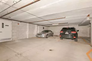 1515 N Van Buren St, Milwaukee, WI 53202 - Photo 20