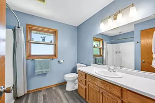 8521 W Lake Pointe Dr, Franklin, WI 53132 - Photo 20