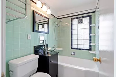 5810 N Green Bay Ave, Glendale, WI 53209 - Photo 20