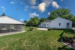 5810 N Green Bay Ave, Glendale, WI 53209 - Photo 42