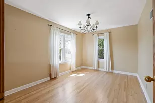 5810 N Green Bay Ave, Glendale, WI 53209 - Photo 12