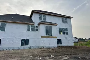 W257N5886 Autumn Way, Lisbon, WI 53089 - Photo 4