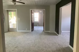 1744 Oregon St, Oshkosh, WI 54902 - Photo 4