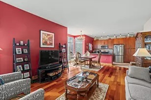 1550 E Royall Pl, Milwaukee, WI 53202 - Photo 8