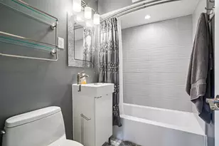 215 Country Club Dr, Lake Geneva, WI 53147 - Photo 12