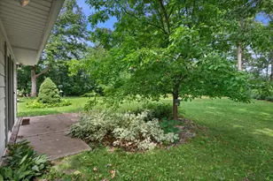 6954 S 109th St, Franklin, WI 53132 - Photo 18