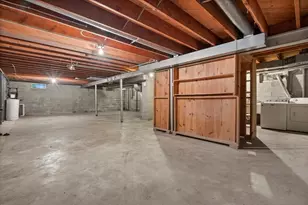 6954 S 109th St, Franklin, WI 53132 - Photo 16