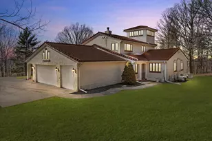 5820 E Waterford Rd, Hartford, WI 53027 - Photo 2