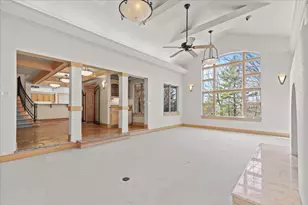 5820 E Waterford Rd, Hartford, WI 53027 - Photo 10