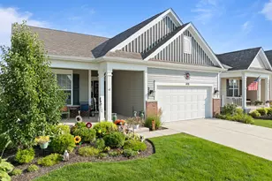 415 Beethoven Dr, Lake Geneva, WI 53147 - Photo 2