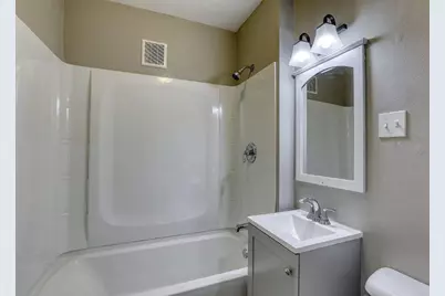 3459 S Kinnickinnic Ave, Milwaukee, WI 53207 - Photo 12