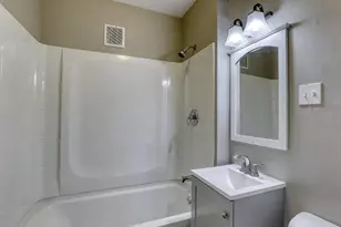 3459 S Kinnickinnic Ave, Milwaukee, WI 53207 - Photo 12