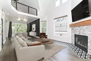 118 W Reservoir Ave, Milwaukee, WI 53212 - Photo 2