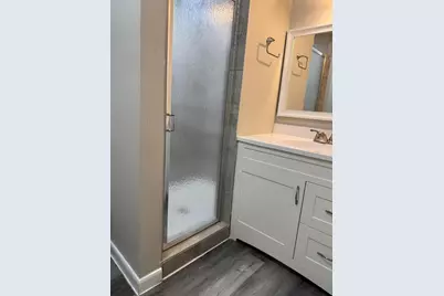 368  Park Hill Dr #H, Pewaukee, WI 53072 - Photo 8