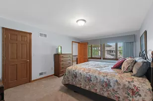 1117 E Sweetbriar Ln, Hartland, WI 53029 - Photo 28