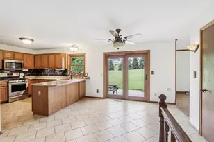 8896 S 51st St, Franklin, WI 53132 - Photo 8