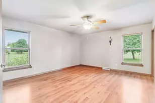 8896 S 51st St, Franklin, WI 53132 - Photo 14