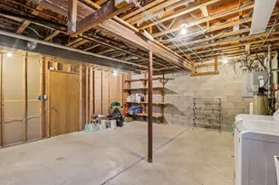 8896 S 51st St, Franklin, WI 53132 - Photo 22