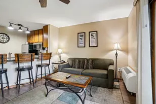 111 Center St, Lake Geneva, WI 53147 - Photo 4