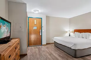 111 Center St, Lake Geneva, WI 53147 - Photo 14