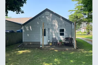 3217  Prairie St, Two Rivers, WI 54241 - Photo 14